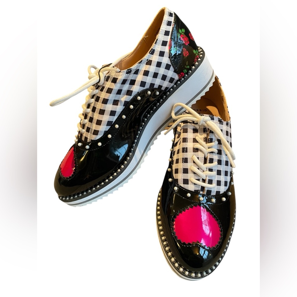 Torrid Betsey Johnson Oxford Platform Rose Heart Plaid Shoes 7.5 Wide